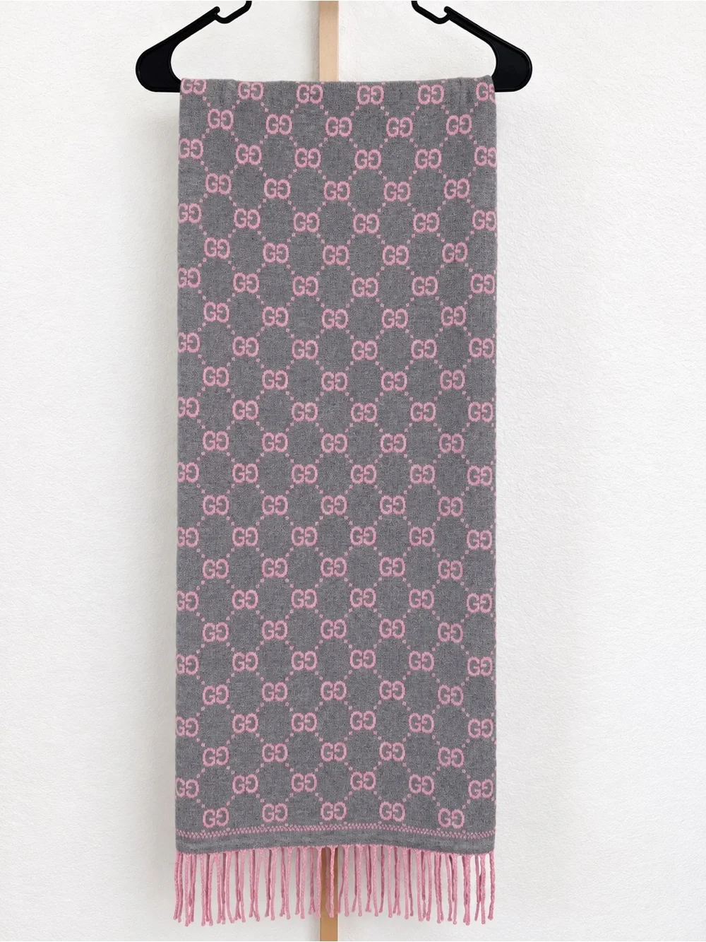 NWT IN BOX Gucci Pink Grey double sided GG Pattern Wool Scarf
